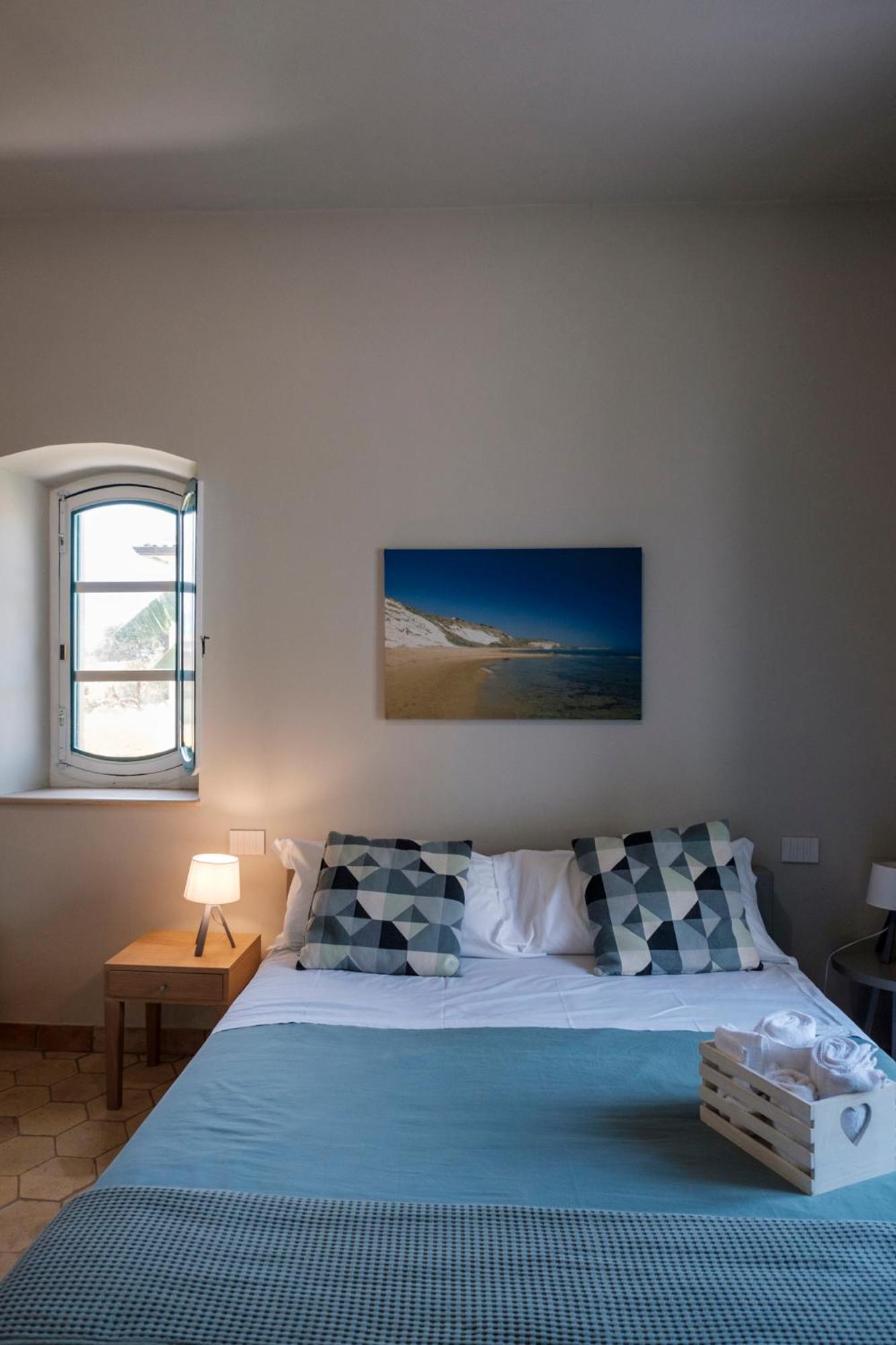 B&B Fermata 106 Da Carolina ซิคูเลียนา มารินา ภายนอก รูปภาพ
