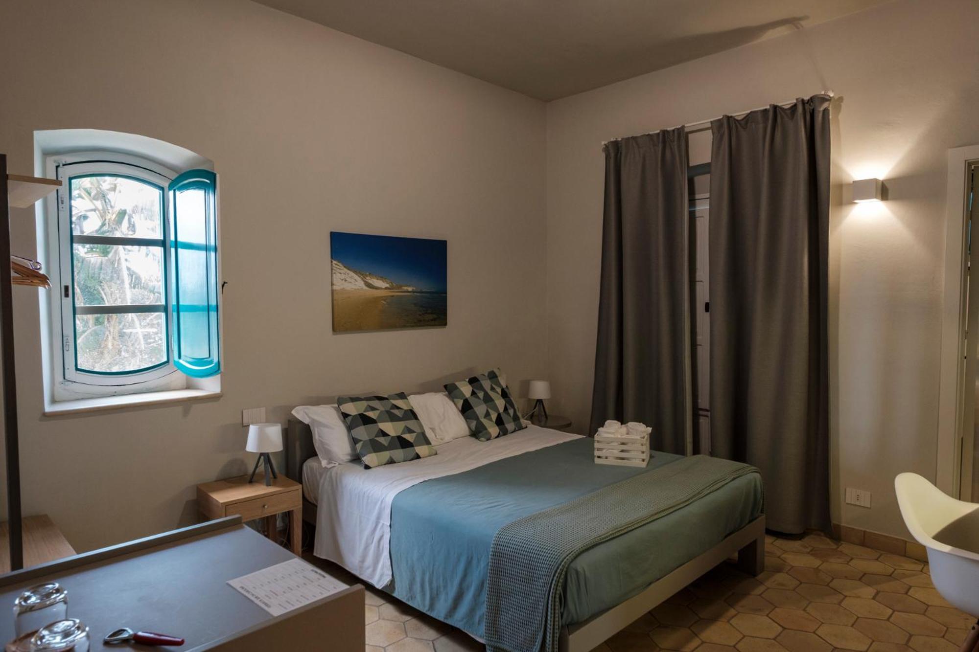 B&B Fermata 106 Da Carolina ซิคูเลียนา มารินา ภายนอก รูปภาพ